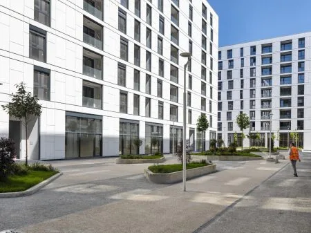 Shitet, Apartament 1+1, Terminali i Autobuzave, Kthesa e Kamzës, Tiranë. 4