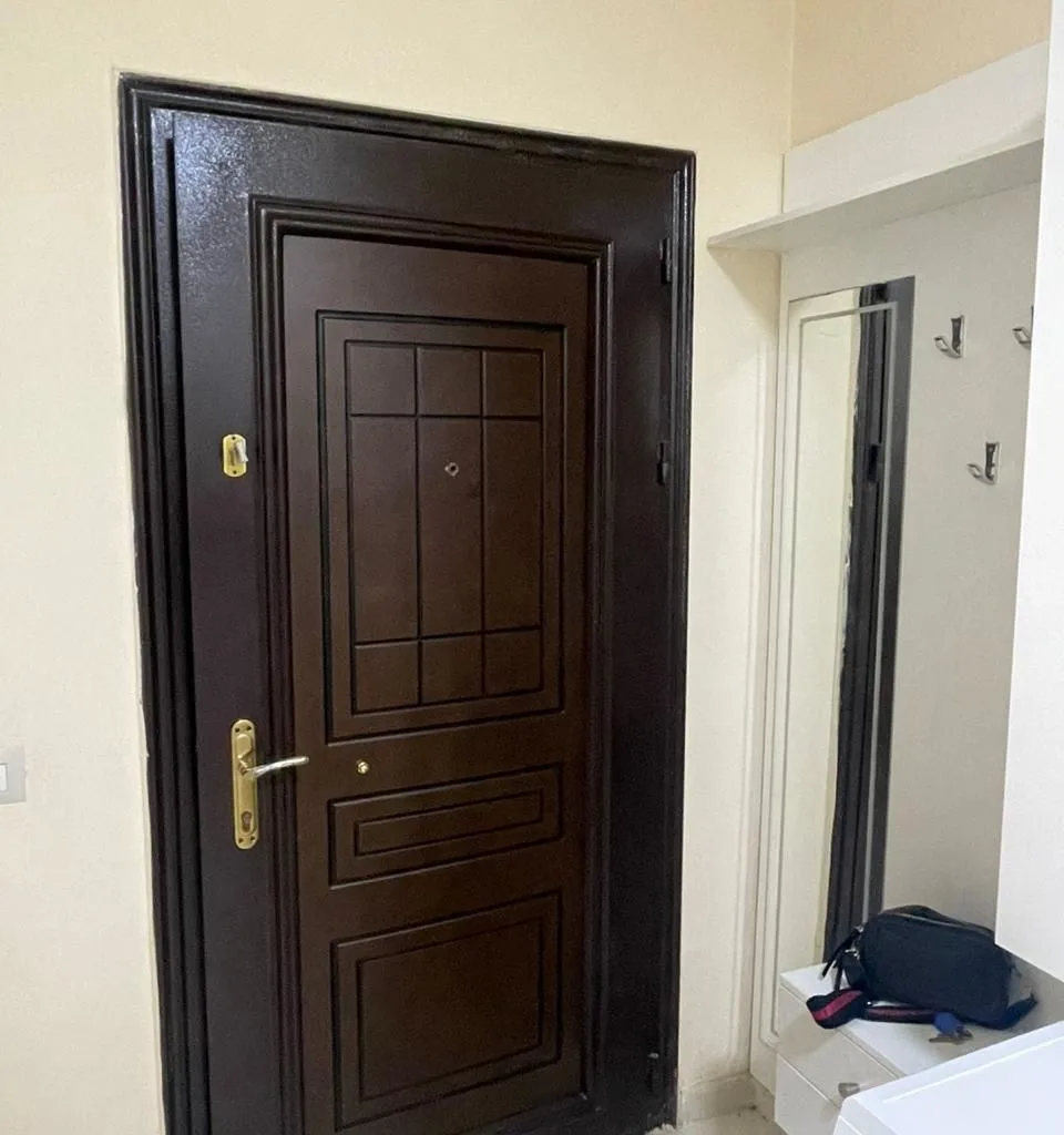 JEPET ME QERA GARSONIERE VOLLGA, DURRES 5