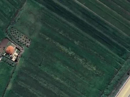 SHITET TOKE 1000 M2 - PRANE PLAZHIT QERRET 6