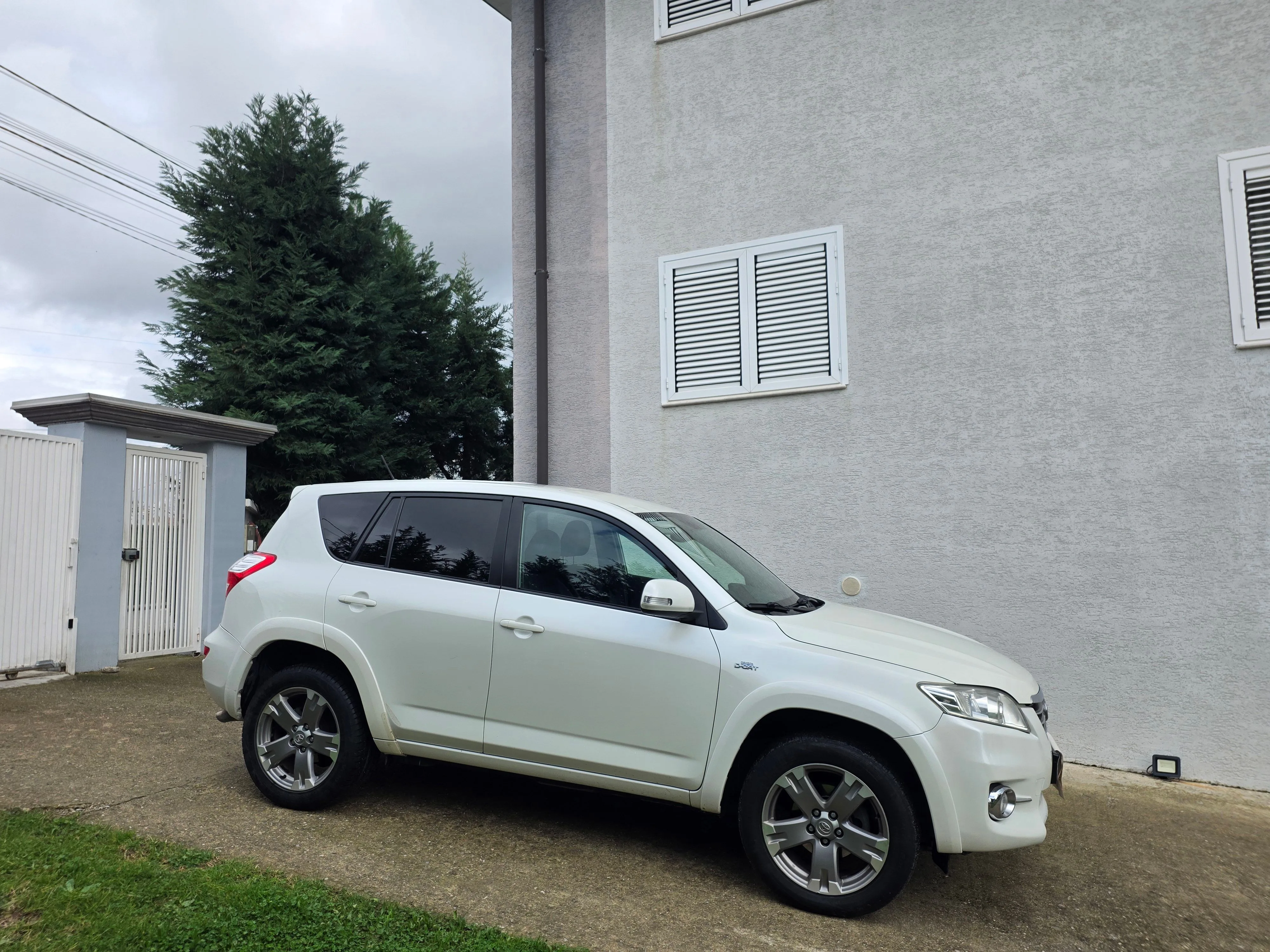 Okazion 0692109064 Toyota Rav4 7500€ Automatike perfekte N 17