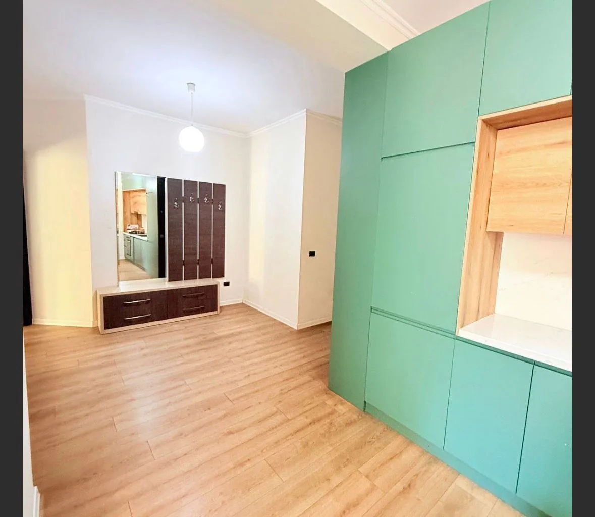 SHITET APARTAMENT 2+1 PRANE GJYKATES, DURRES 5