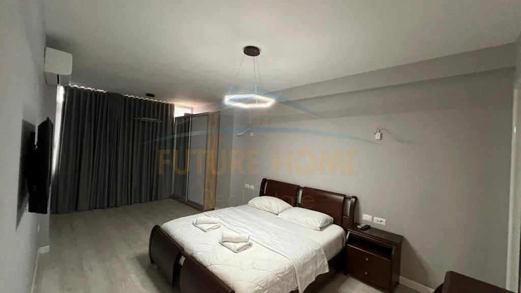 Shitet, Apartament 2+1+2+Post Parkimi, Rruga e Barrikadave, Tiranë 5