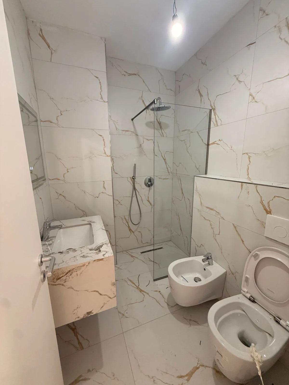 SHITET APARTAMENT 2+1+2 ISH RAJONI I POLICISE, DURRES 16