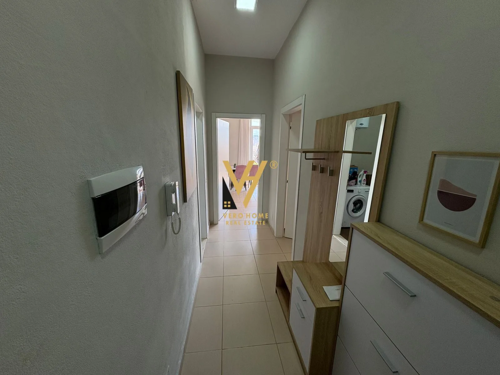 JEPET APARTAMENT 2+1+2+2BLK ME QERA KOPSHTI ZOOLOGJIK 850 EU 12