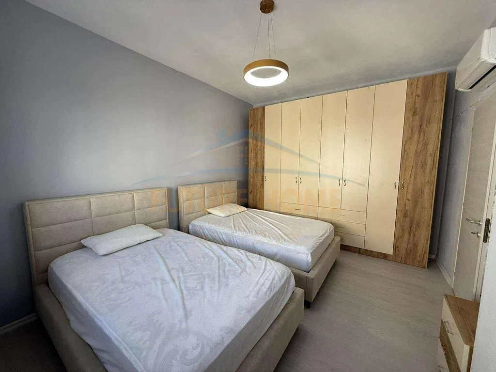 069 479 2 476 QERA APARTAMENT 2+1, RIVER PARK, UNAZA E RE 6