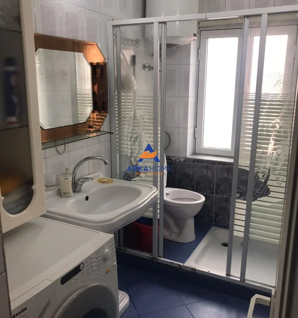 JEPET APARTAMENT ME QERA 2+1 "RRUGA E DIBRES AFER FAKULTETIT 3