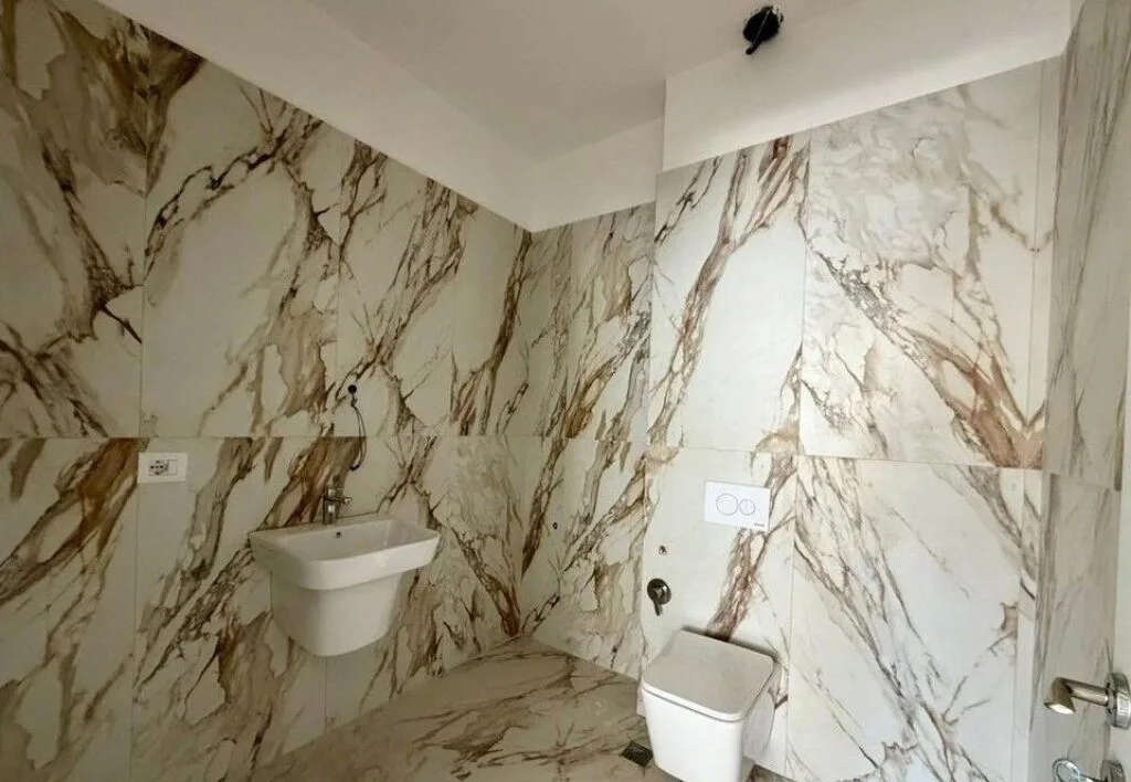 AMBIENT 250 METRA OPEN SPACE BUZE RRUGES BARRIKADAVE PER QIRA 4