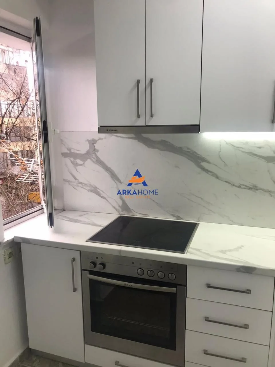 JEPET APARTAMENT ME QERA 2+1 "RRUGA E DIBRES AFER FAKULTETIT 13