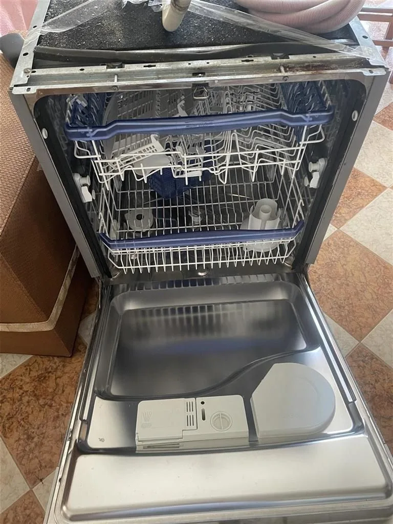 Ariston Lavastovilje inkaso.