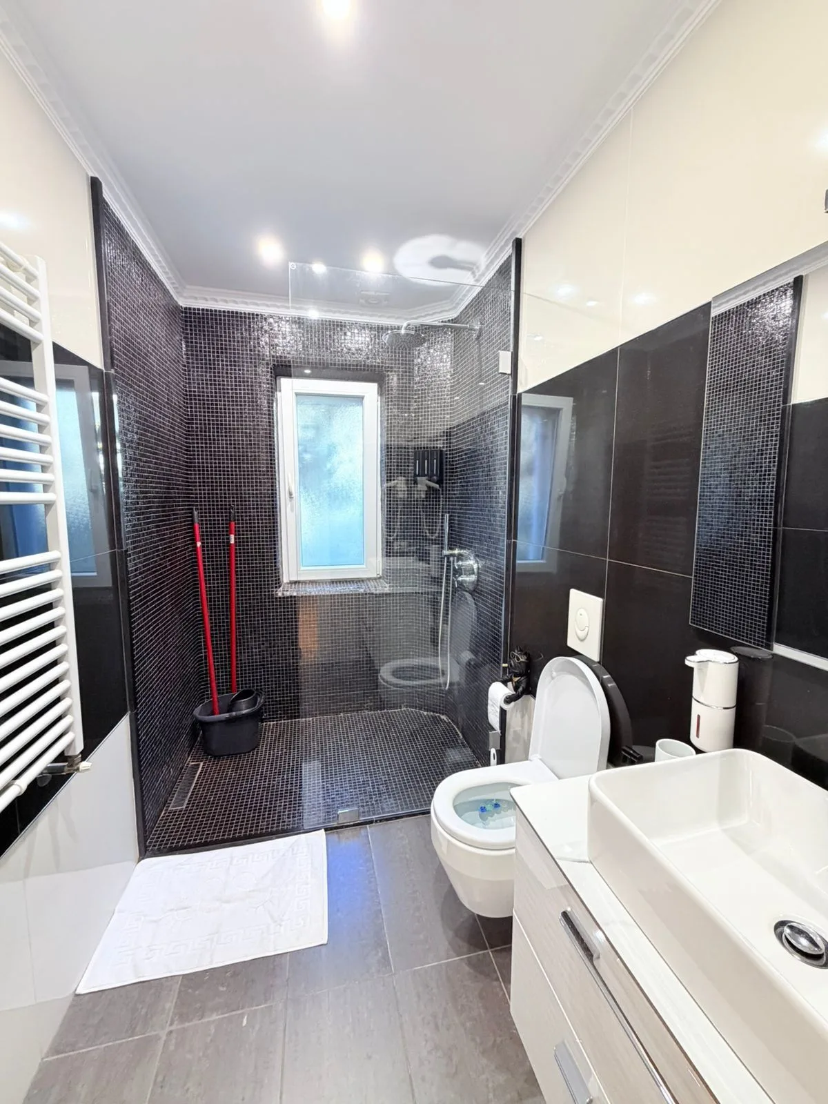 JEPET ME QERA APARTAMENT 1+1 PRANE GJYKATES, DURRES 16