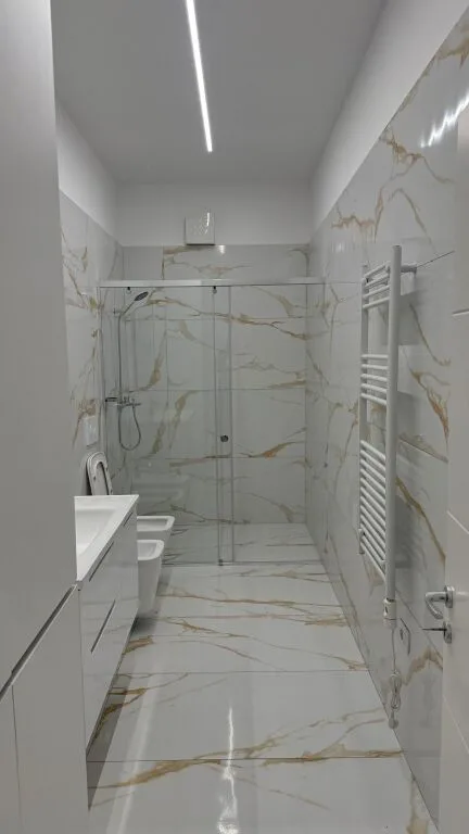 🏡 Jepet me qira Apartament 2+1+2 me 2 poste parkimi – Kodra e Diellit 7