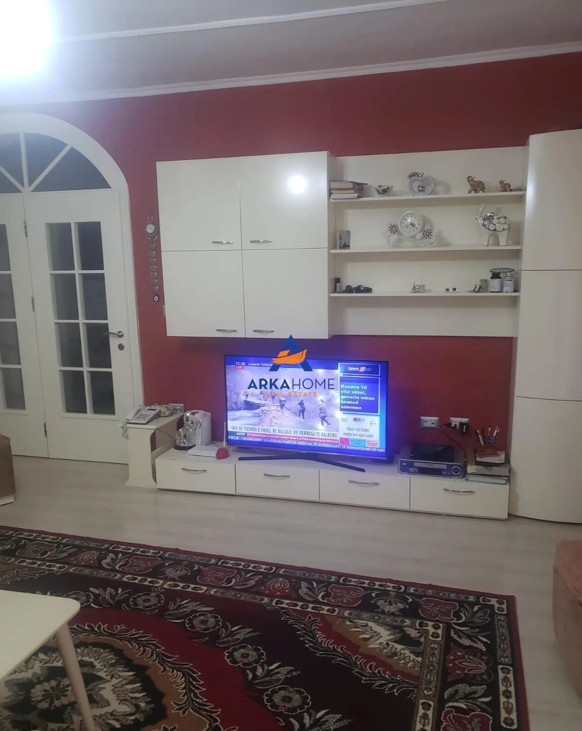 JEPET APARTAMENT ME QERA 2+1+BALLKON "MYSLYM SHYRI" 82.000 L 6