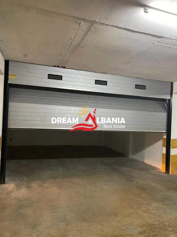 Apartament 3+1+2WC+2Garazhe ne Shitje ne Kinostudio 12