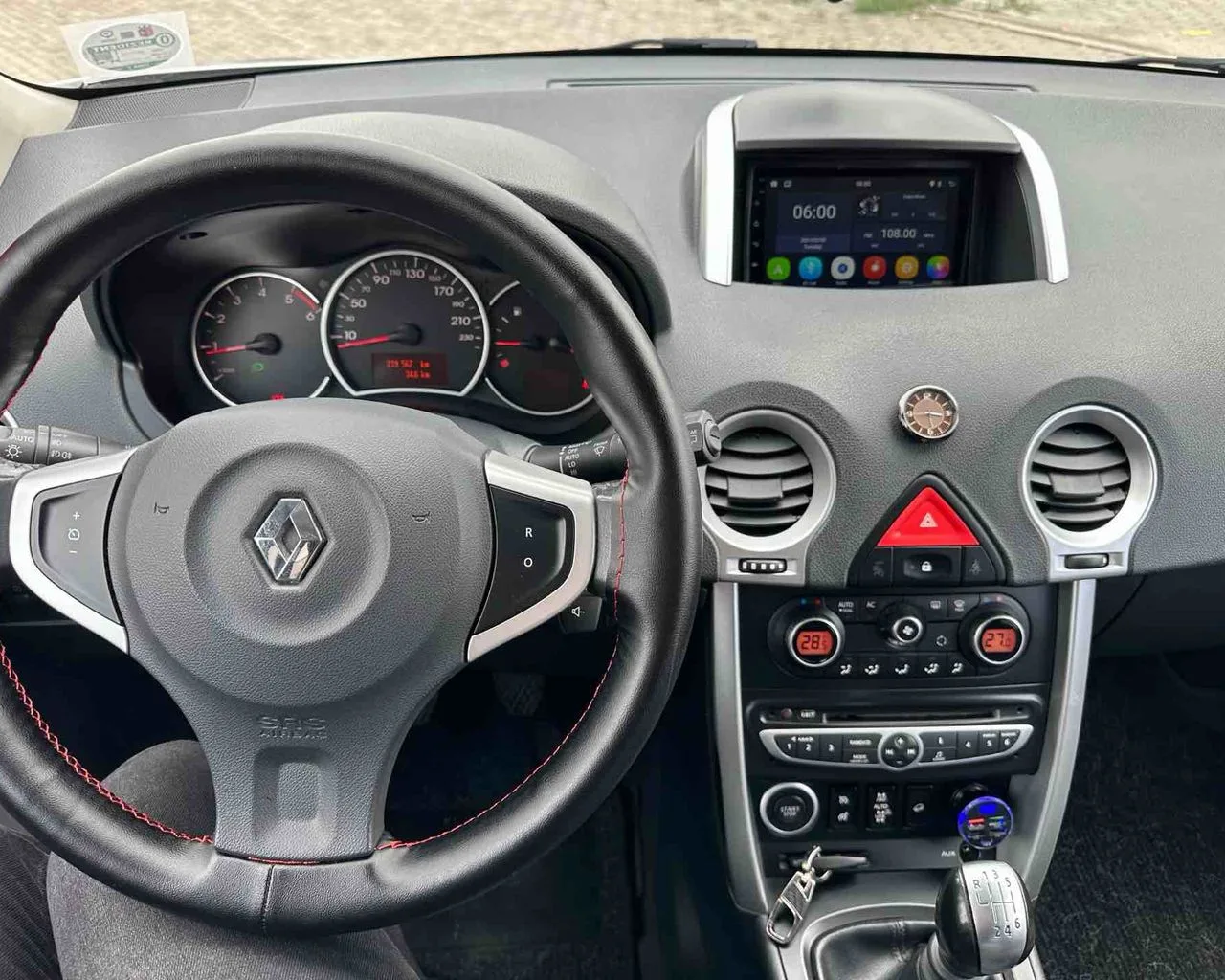 Shes Renault Koleos 2008 Nafte 2.0 manual 4x4 9