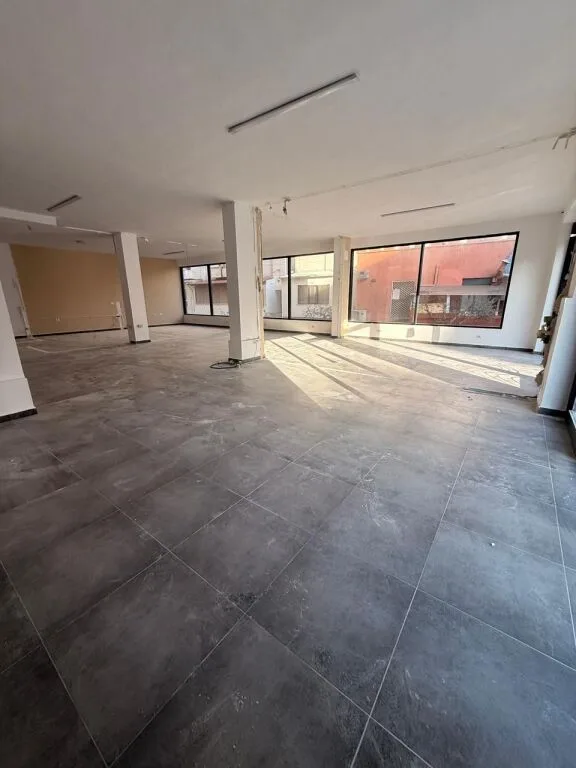 JEPET ME QERA AMBIENT BIZNESI STACIONI I PARE PLAZH, DURRES 3