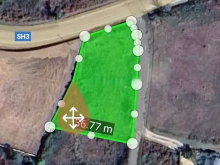 SHITET TOKË 1350 M² NË BËRZHITË ME SUPER AKSES