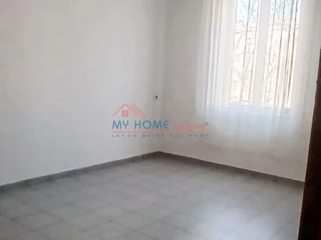 Zyrë Moderne në Bllok, Tiranë për Biznesin Tuaj. 7