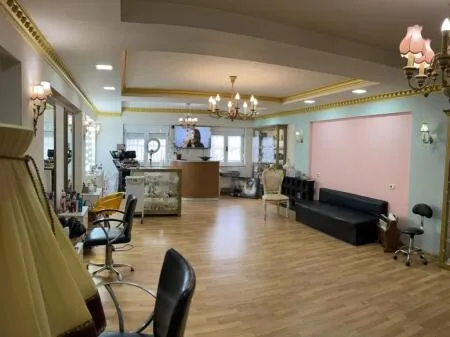 Ambjent Biznesi Me Qera » Sheshi Skënderbej, Tirane 5