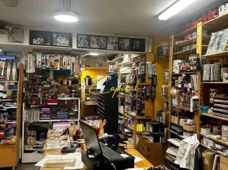 AMBIENT 250 METRA OPEN SPACE BUZE RRUGES BARRIKADAVE PER QIRA 10