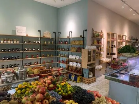 Ambjent biznesi për shitje në Rrugën 5 Maji, Tiranë 6