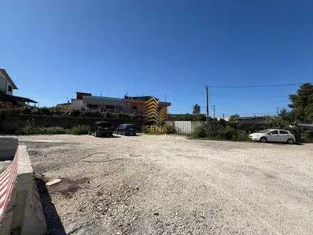 Jepet me qira Toke 1500 m², Laprake -Unaza e Madhe, 2000 Euro 6