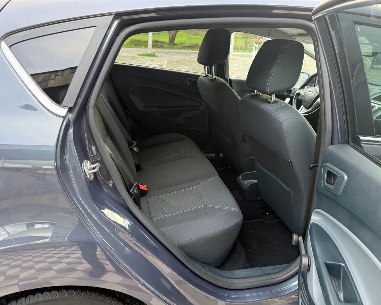 DISKUTUSHEM SHITET FORD FIESTA 1.6 NAFTE MANUAL VITI 2011 10