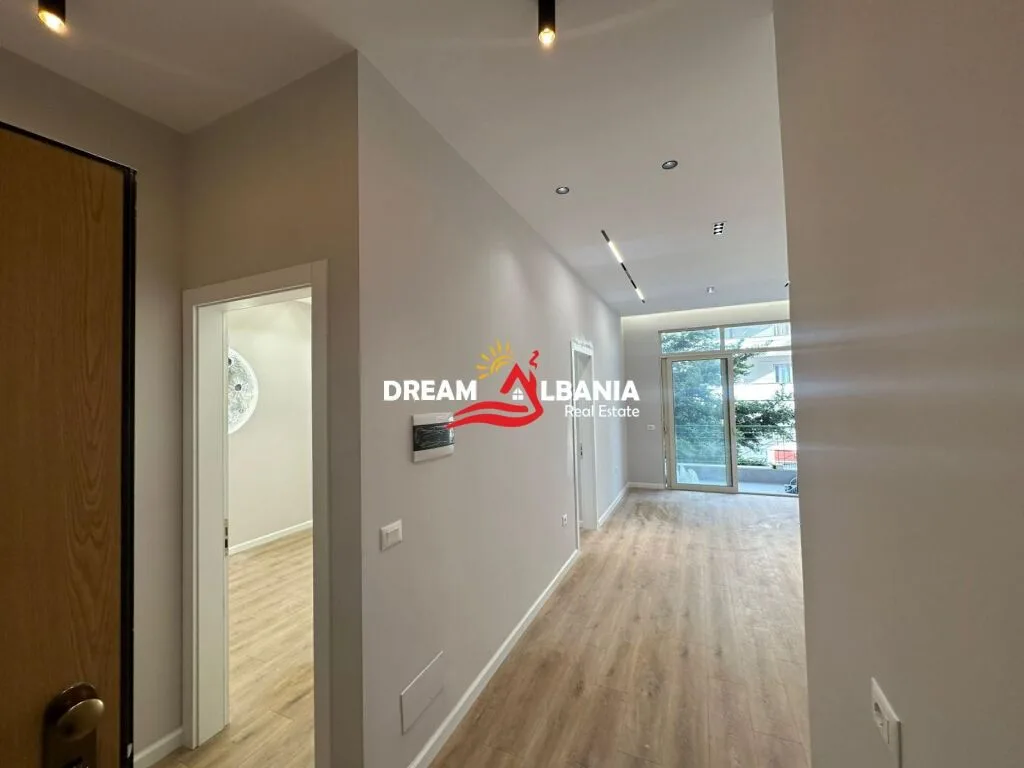 Shitet apartament 2+1 ne Astir prane Vila L 5