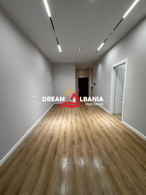 Shitet apartament 2+1 ne Astir prane Vila L 2