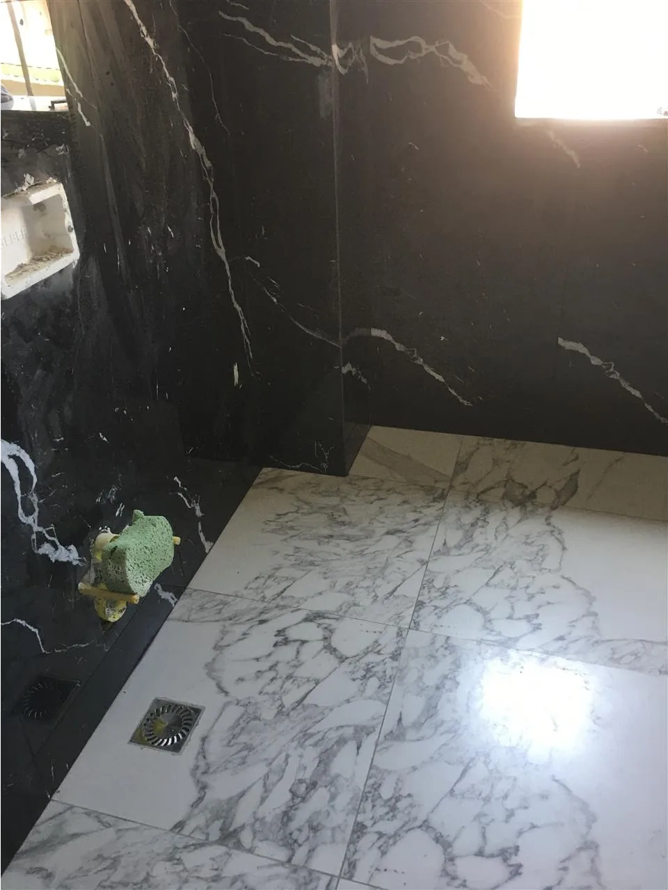 SHTRUES PLLAKASH, 19