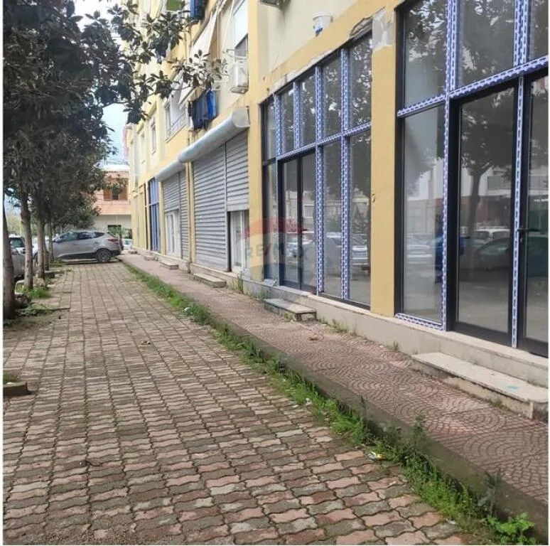 Ambjent Biznesi Ne Shitje » Vila-L 2, Astir, Tirane 2