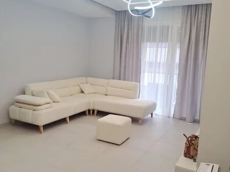 🏡 Shtepi me qera » Rruga 5 Maji, Tirane 12