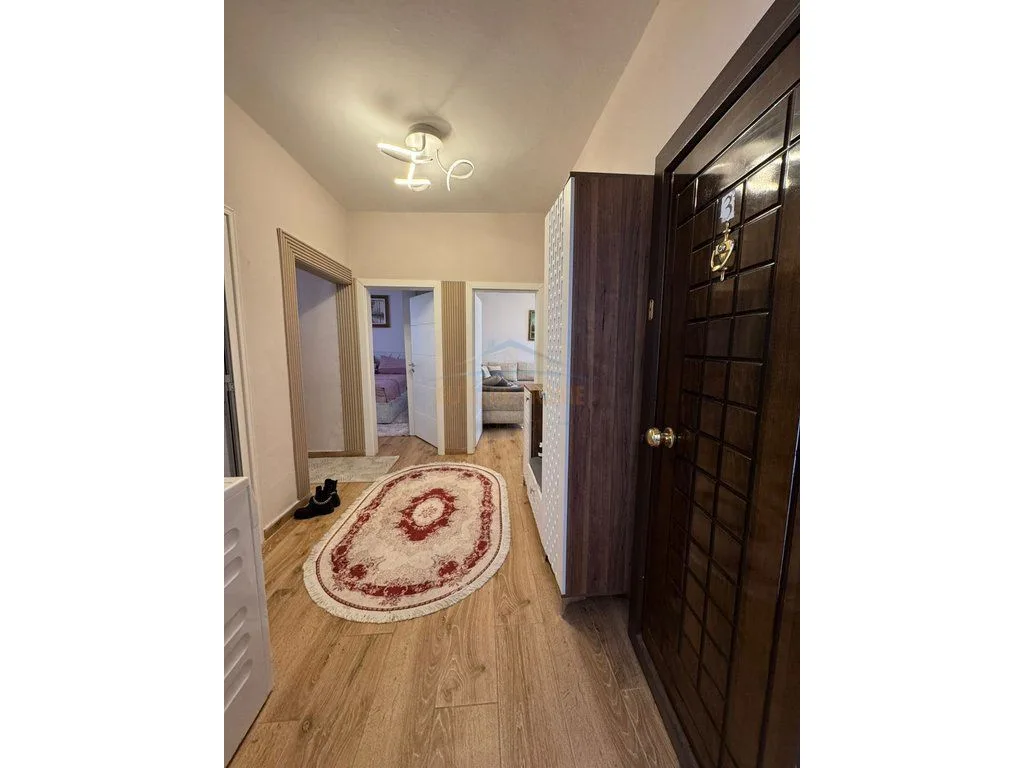 Shitet, Apartament 1+1+ Verande, Kinostudio, 17