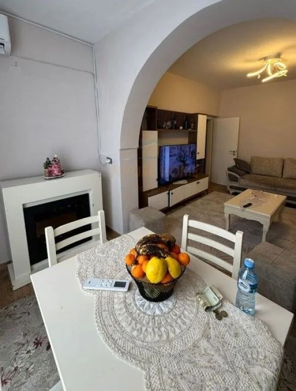 Shitet, Apartament 1+1+ Verande, Kinostudio, Tiranë. 3