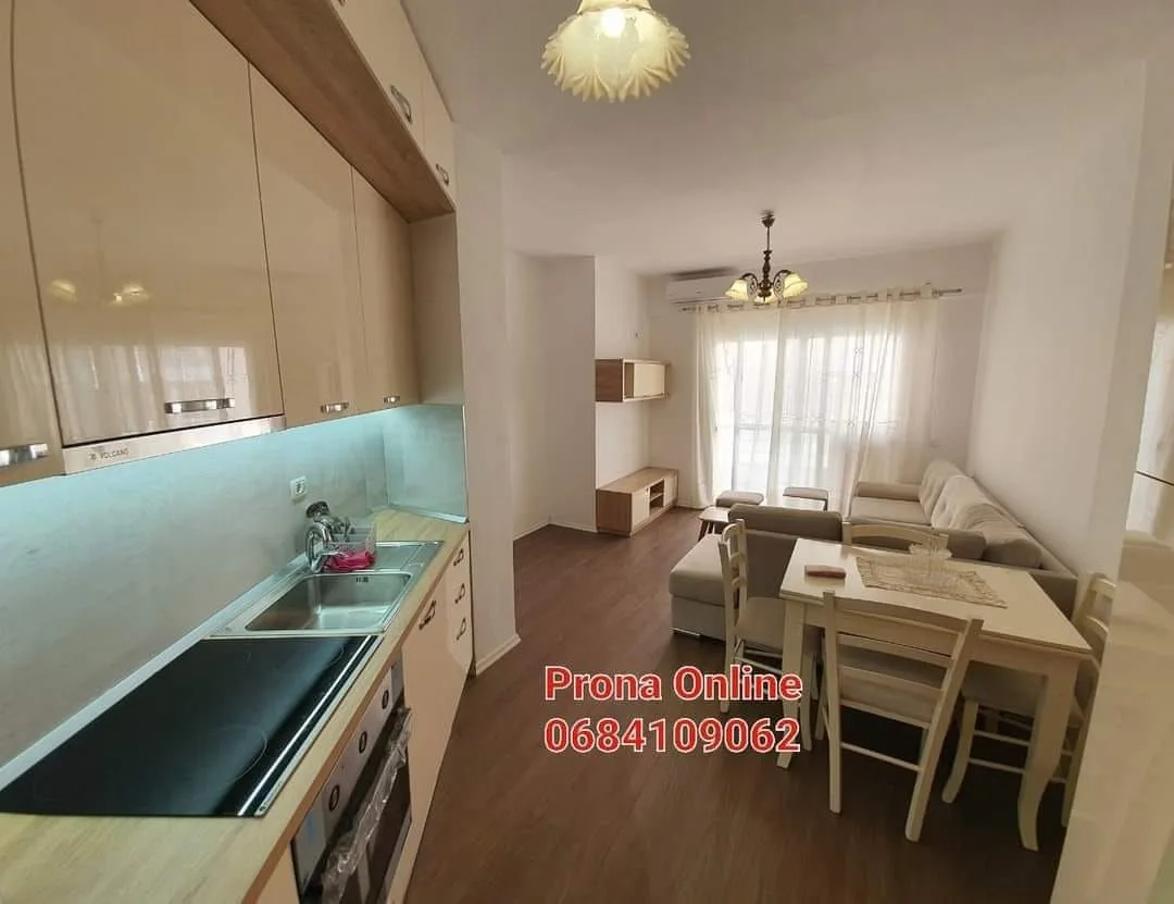 Jepet me QERA apartament 2+1 në Plazhin e Durrësit