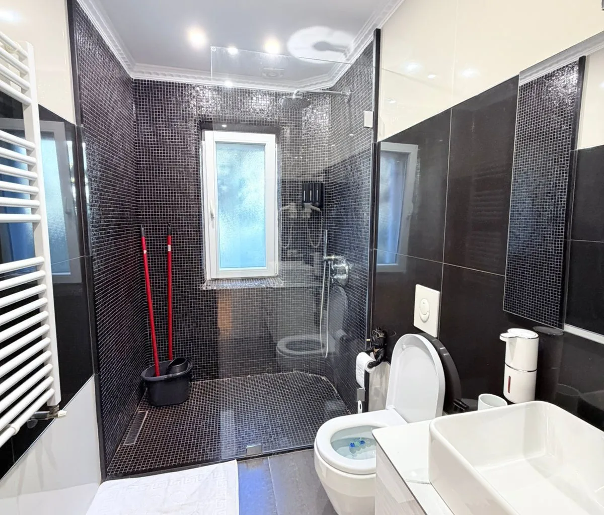 JEPET ME QERA APARTAMENT 1+1 PRANE GJYKATES, DURRES 5