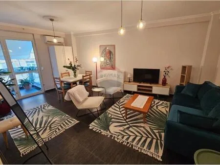 Shitet, Apartament 2+1+2+Post Parkimi, Rruga e Barrikadave, Tiranë 11