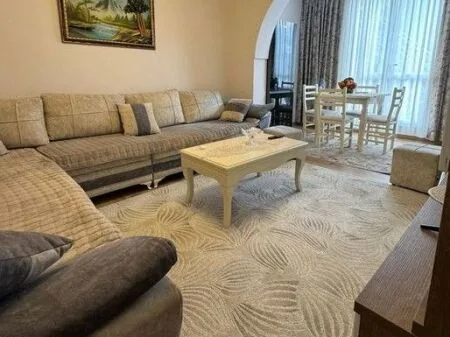 Apartament 3+1+2WC+2Garazhe ne Shitje ne Kinostudio 18