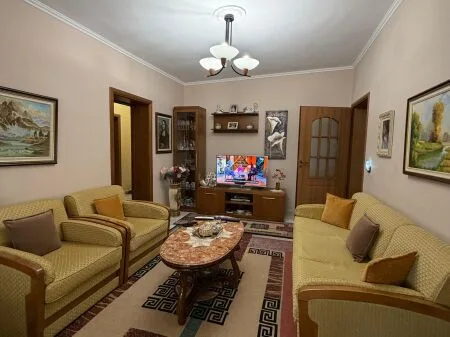 Shitet, Apartament 2+1+2+Blk, Rruga e Durresit – Blloku i Ambasadave, 185,000 Euro 12