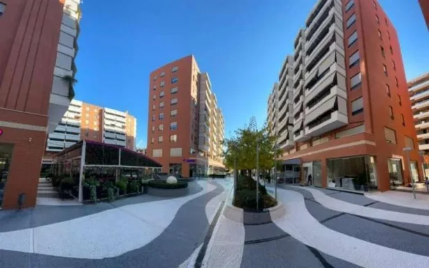 Tirane, jepet me qera apartament 1+1 Kati 1, 60 m² 600 €