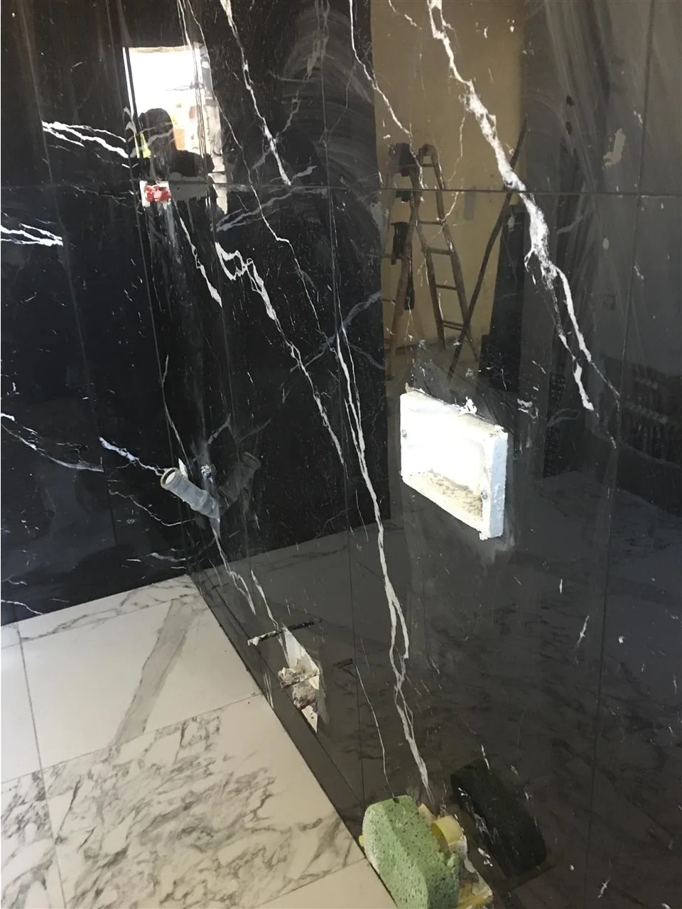 SHTRUES PLLAKASH, 17