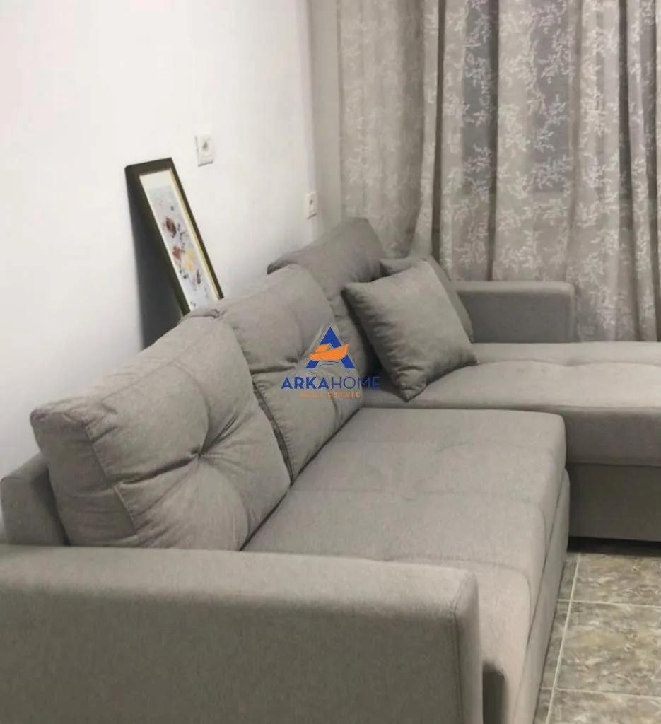 JEPET APARTAMENT ME QERA 2+1 "RRUGA E DIBRES AFER FAKULTETIT 2