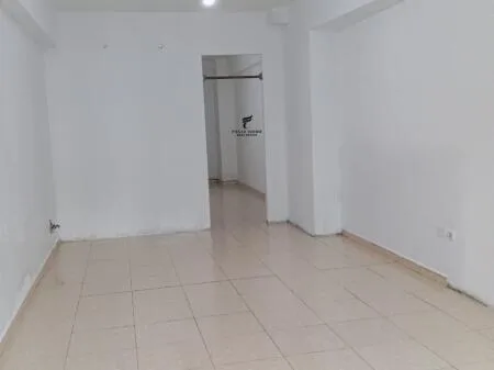 JEPET DYQAN 50 M2 ME QERA NE SELITE 35.000 LEKE 5