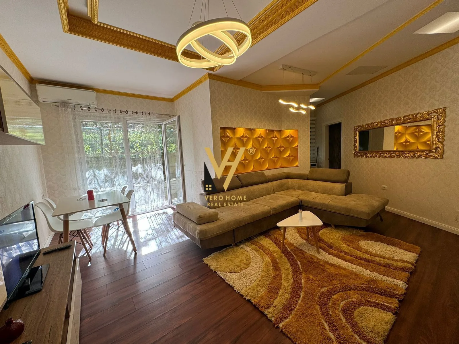 JEPET APARTAMENT 2+1+BLK ME QIRA TE LIQENI THATE 800 EURO 12