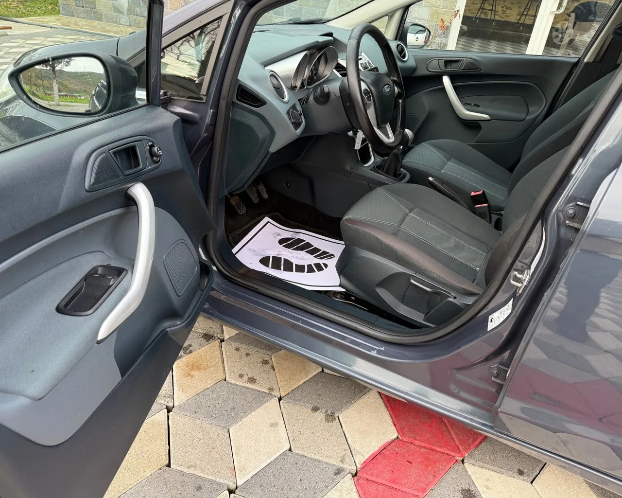 DISKUTUSHEM SHITET FORD FIESTA 1.6 NAFTE MANUAL VITI 2011 9