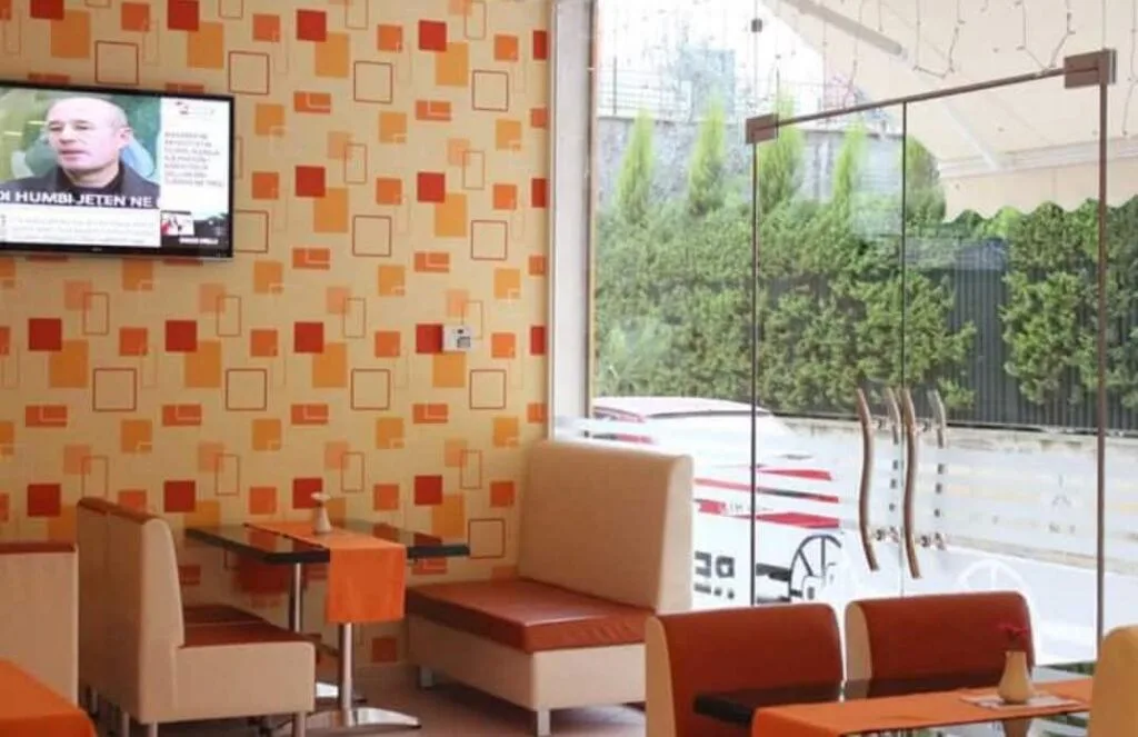 Ambjent Biznesi Ne Shitje » Rruga Shkelqim Fusha, Tirane 10