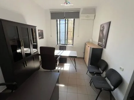 Ambjent Biznesi Me Qera » Bulevardi Bajram Curri, Tirane