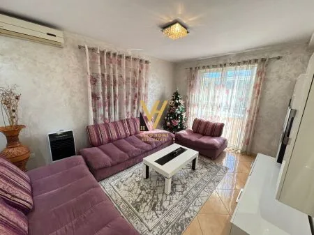 Apartament - Për Shitje - Tregu I Medresesë, Tiranë 15