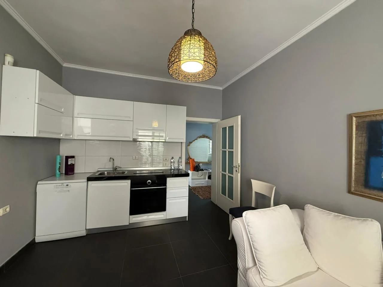 Apartament 1+1 me qira ne Bllok 17