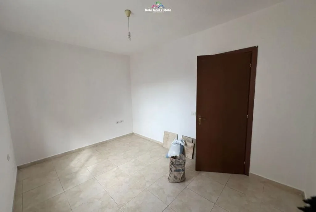 Zyre Me Qera 2+1 Tek Fusha e Aviacionit (ID BZ2848) Tirane 2