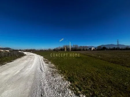 🏡 Toke ne shitje » Rruga e Rinasit, prane "EV Auto Albania", Tirane